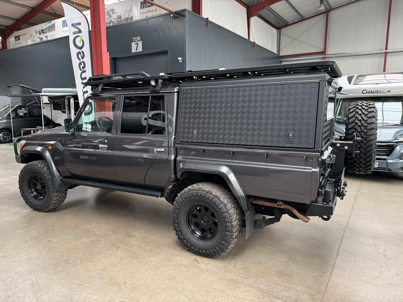Toyota TOYOTA LAND CRUISER GRJ 79 DC - VX LIMITED - Andere Technik: das Bild 5 Toyota TOYOTA LAND CRUISER GRJ 79 DC - VX LIMITED - Andere Technik: das Bild 5