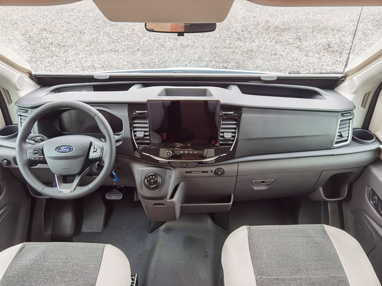 Chausson 640 TITANIUM / MODELL 2026 / 165PS / XXL-HUBBETT - Teilintegriertes Wohnmobil: das Bild 5 Chausson 640 TITANIUM / MODELL 2026 / 165PS / XXL-HUBBETT - Teilintegriertes Wohnmobil: das Bild 5