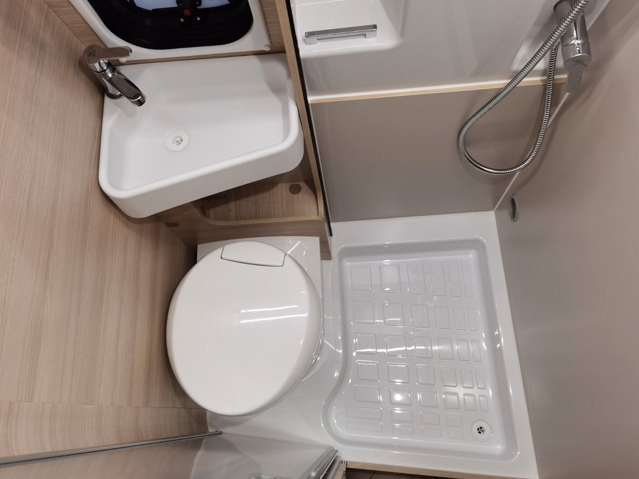 Chausson V690 SPORT LINE / -2026- / XXL-HUBBETT E-BIKE GA – Leasing Chausson V690 SPORT LINE / -2026- / XXL-HUBBETT E-BIKE GA: das Bild 22