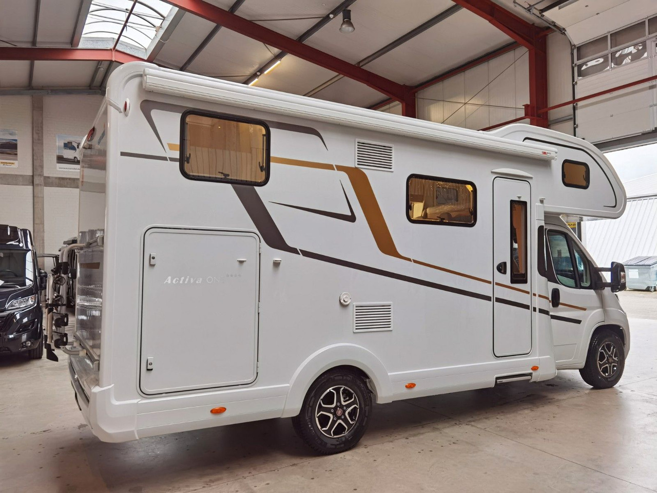Eura Mobil ACTIVA ONE 690 HB / 180PS-40H MAXI/ PANORAMADACH - Alkoven Wohnmobil: das Bild 4 Eura Mobil ACTIVA ONE 690 HB / 180PS-40H MAXI/ PANORAMADACH - Alkoven Wohnmobil: das Bild 4