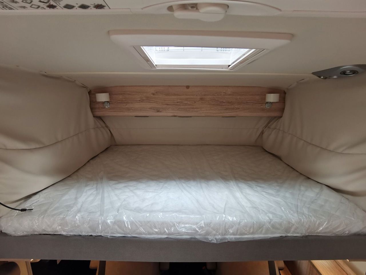 Eura Mobil INTEGRA LINE 720 EF /180PS-9G MAXI/ EINZELBETTEN – Leasing Eura Mobil INTEGRA LINE 720 EF /180PS-9G MAXI/ EINZELBETTEN: das Bild 20