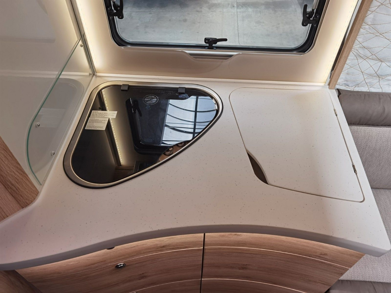 Eura Mobil INTEGRA LINE 720 EF /180PS-9G MAXI/ EINZELBETTEN – Leasing Eura Mobil INTEGRA LINE 720 EF /180PS-9G MAXI/ EINZELBETTEN: das Bild 17