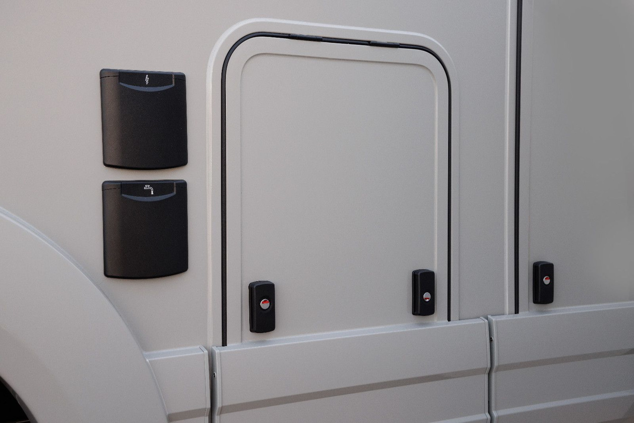 Integriertes Wohnmobil Eura Mobil INTEGRA LINE GT 726 EF / MB 170PS-9G / MOD.2026: das Bild 5