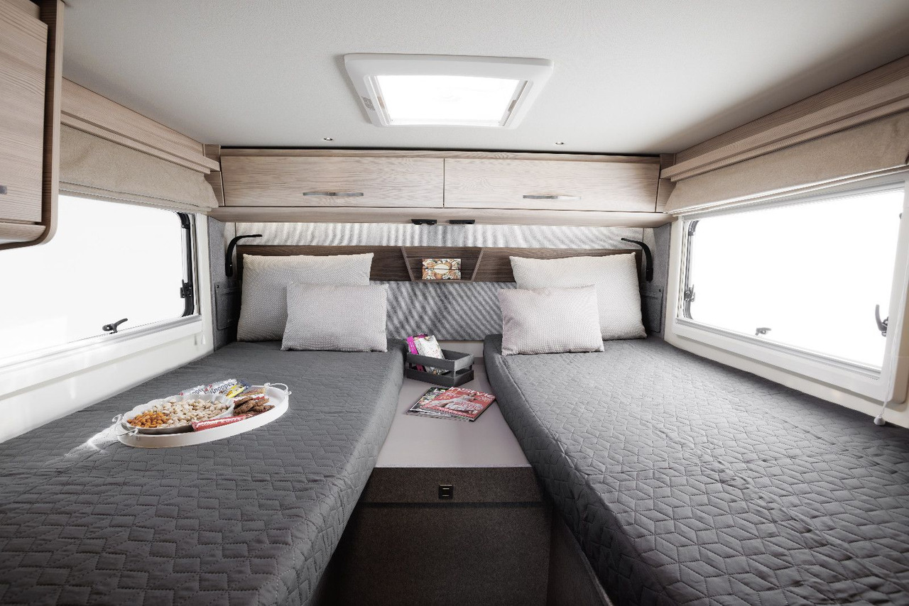 Integriertes Wohnmobil Eura Mobil INTEGRA LINE GT 726 EF / MB 170PS-9G / MOD.2026: das Bild 11