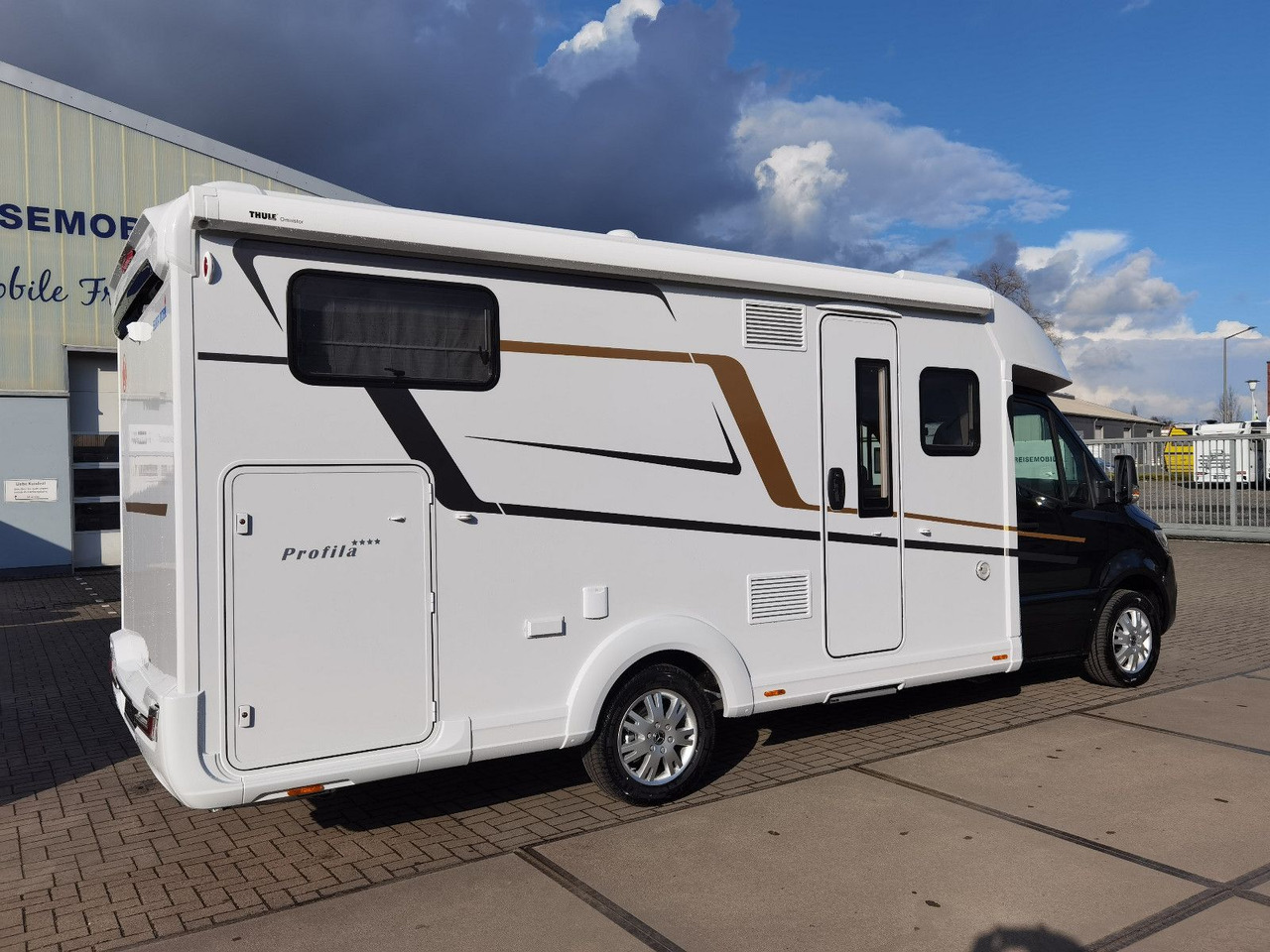 Eura Mobil PROFILA T 726 EF -MOD. 2025 -MONDIAL PLUS & S-P. - Teilintegriertes Wohnmobil: das Bild 4 Eura Mobil PROFILA T 726 EF -MOD. 2025 -MONDIAL PLUS & S-P. - Teilintegriertes Wohnmobil: das Bild 4