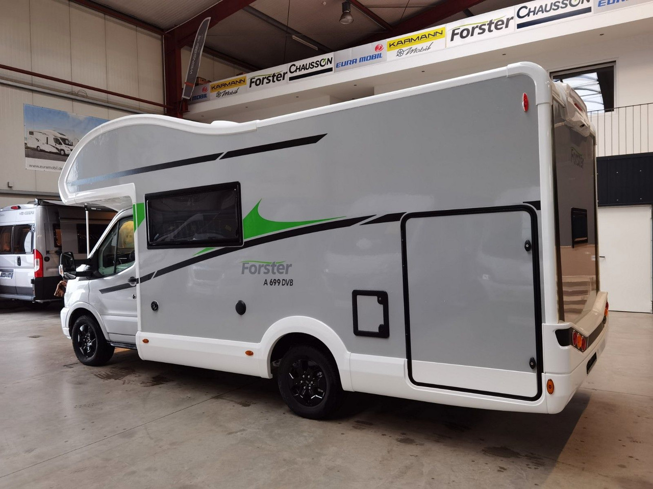 Forster A 699 DVB / -2026- / 165PS-8G AUTOMATIK - Alkoven Wohnmobil: das Bild 5 Forster A 699 DVB / -2026- / 165PS-8G AUTOMATIK - Alkoven Wohnmobil: das Bild 5