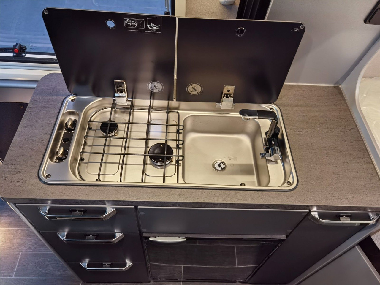 Weinsberg CARABUS GREY 540 MQ - EDITION FIRE /-2026-/140PS – Leasing Weinsberg CARABUS GREY 540 MQ - EDITION FIRE /-2026-/140PS: das Bild 17