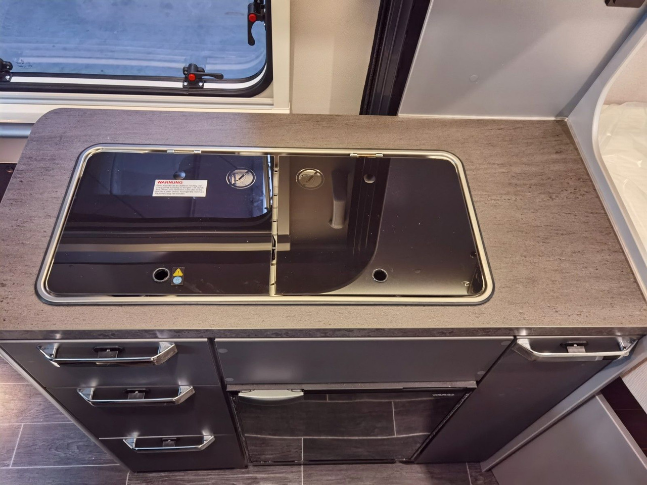 Weinsberg CARABUS GREY 540 MQ - EDITION FIRE /-2026-/140PS – Leasing Weinsberg CARABUS GREY 540 MQ - EDITION FIRE /-2026-/140PS: das Bild 18