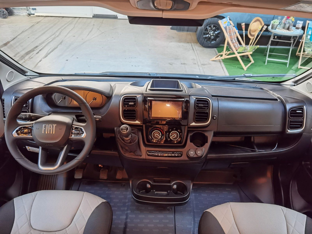 Weinsberg CARABUS GREY 540 MQ - EDITION FIRE /-2026-/140PS – Leasing Weinsberg CARABUS GREY 540 MQ - EDITION FIRE /-2026-/140PS: das Bild 12