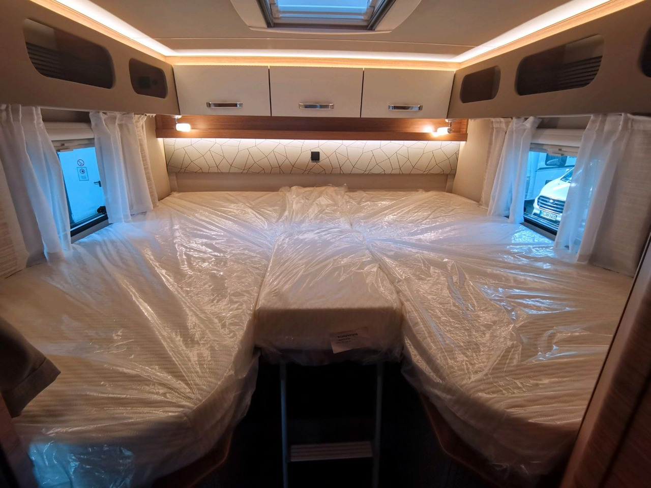 Teilintegriertes Wohnmobil Weinsberg CARACOMPACT 600 MEG EDITION PEPPER / TOP-AUSSTAT: das Bild 23 Teilintegriertes Wohnmobil Weinsberg CARACOMPACT 600 MEG EDITION PEPPER / TOP-AUSSTAT: das Bild 23