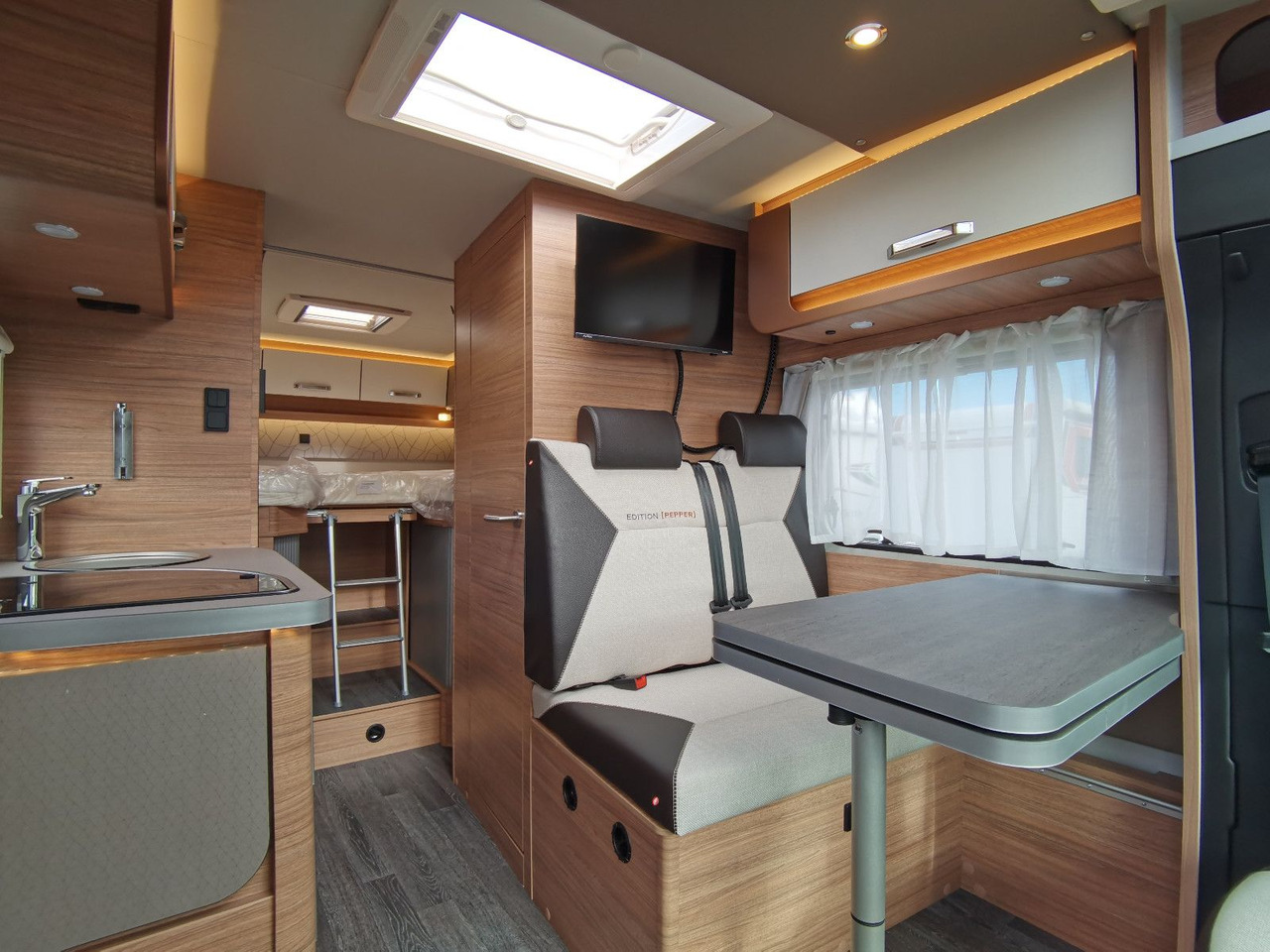 Teilintegriertes Wohnmobil neu kaufen Weinsberg CARACOMPACT 640 MEG EDITION-PEPPER /-MODELL 2025 Weinsberg CARACOMPACT 640 MEG EDITION-PEPPER /-MODELL 2025: das Bild 12