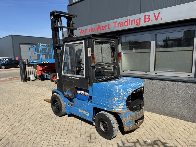 Caterpillar DP35K - Dieselstapler: das Bild 5 Caterpillar DP35K - Dieselstapler: das Bild 5