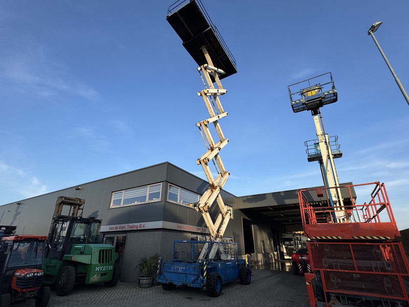 Holland lift Combistar B-195DL25 Schaarhoogwerker 22M Werkhoogte Hatz Diesel 4X4 2003 - Scherenbühne: das Bild 5 Holland lift Combistar B-195DL25 Schaarhoogwerker 22M Werkhoogte Hatz Diesel 4X4 2003 - Scherenbühne: das Bild 5