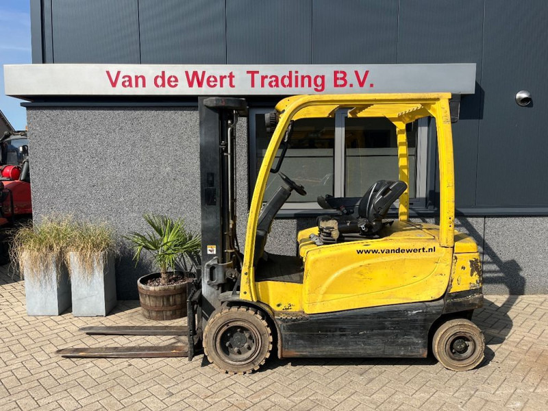 Hyster J 3.0 XN - Elektrostapler: das Bild 1 Hyster J 3.0 XN - Elektrostapler: das Bild 1