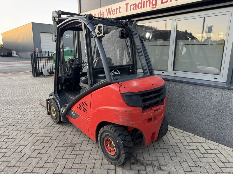 Linde H25D-02 Triplo 550 Freelift / Sideshift / 4e functie VW Diesel 2014 - Dieselstapler: das Bild 4 Linde H25D-02 Triplo 550 Freelift / Sideshift / 4e functie VW Diesel 2014 - Dieselstapler: das Bild 4