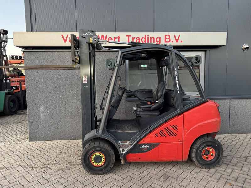 Linde H25D-02 Triplo 550 Freelift / Sideshift / 4e functie VW Diesel 2014 - Dieselstapler: das Bild 5 Linde H25D-02 Triplo 550 Freelift / Sideshift / 4e functie VW Diesel 2014 - Dieselstapler: das Bild 5