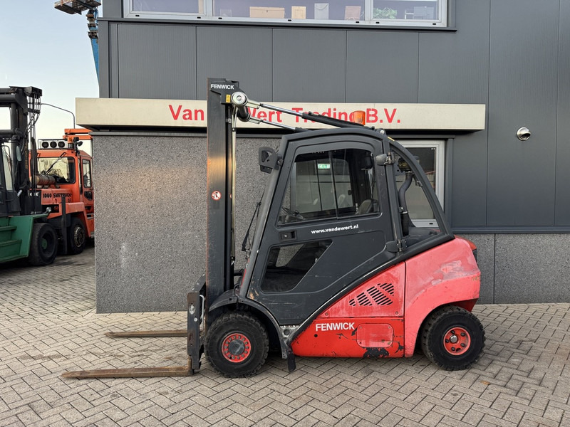 Linde H25D Triplo 590 Freelift / Sideshift / Vorkversteller VW Diesel 2007 - Dieselstapler: das Bild 1 Linde H25D Triplo 590 Freelift / Sideshift / Vorkversteller VW Diesel 2007 - Dieselstapler: das Bild 1