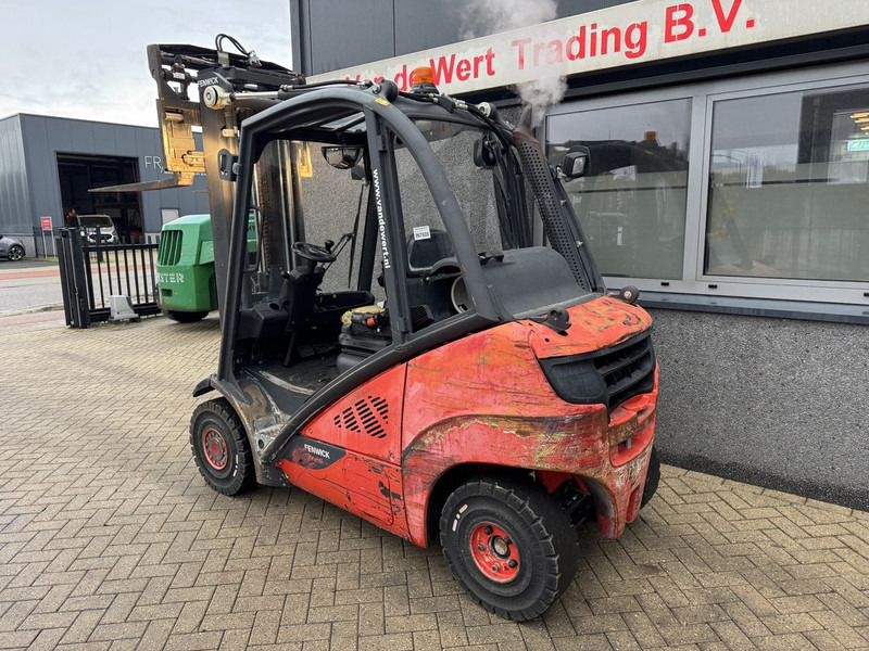 Linde H25T-02 Triplo 550 Freelift / Sideshift / Vorkversteller LPG 2013 - Treibgasstapler: das Bild 4 Linde H25T-02 Triplo 550 Freelift / Sideshift / Vorkversteller LPG 2013 - Treibgasstapler: das Bild 4