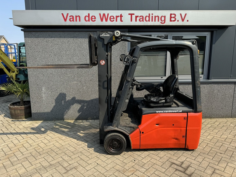 Linde Linde E16-01 Triplo 435 Freelift/Sideshift Elektrisch 2014 - Elektrostapler: das Bild 2 Linde Linde E16-01 Triplo 435 Freelift/Sideshift Elektrisch 2014 - Elektrostapler: das Bild 2