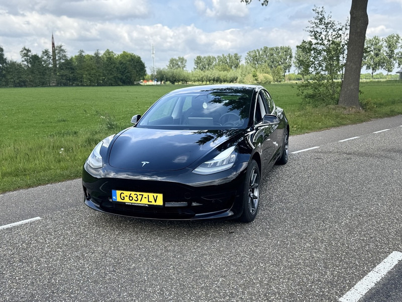 Tesla Model 3 - PKW: das Bild 3 Tesla Model 3 - PKW: das Bild 3