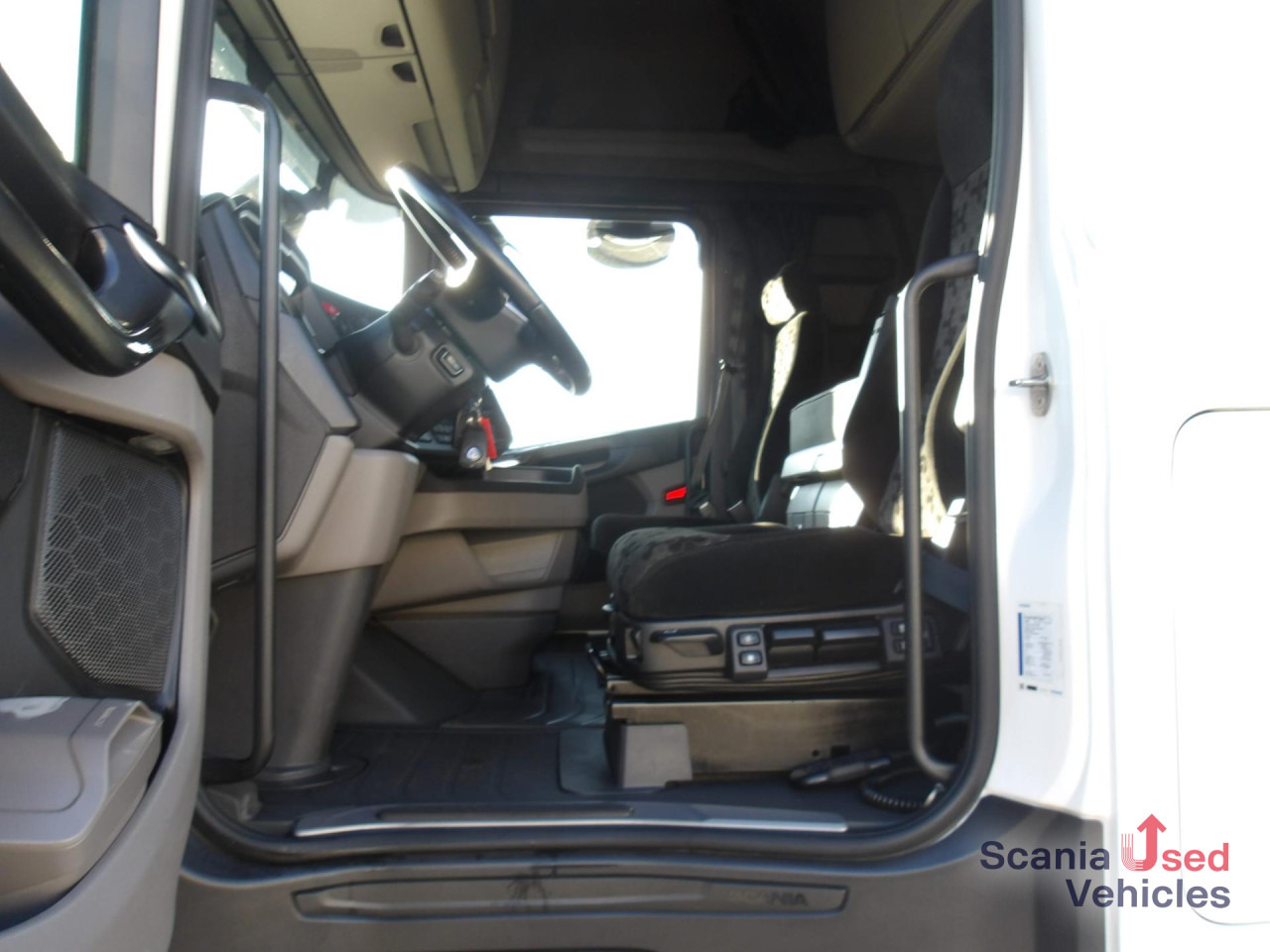 Sattelzugmaschine SCANIA S 460 A4x2NA: das Bild 11