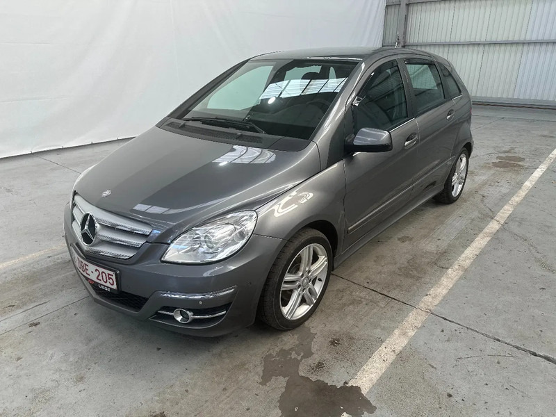 Mercedes-Benz B-Klasse 180 - PKW: das Bild 2 Mercedes-Benz B-Klasse 180 - PKW: das Bild 2