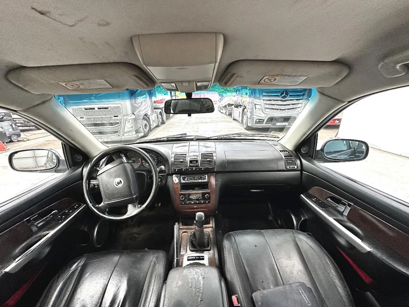 PKW SsangYong Rexton AIRCO / LEATHER / MOTEUR MERCEDES - MERCEDES MOTOR: das Bild 9