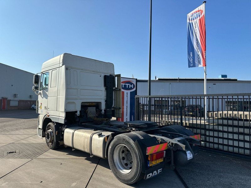DAF XF105.410 SpaceCab Manual gearbox + Intarder - Sattelzugmaschine: das Bild 4 DAF XF105.410 SpaceCab Manual gearbox + Intarder - Sattelzugmaschine: das Bild 4