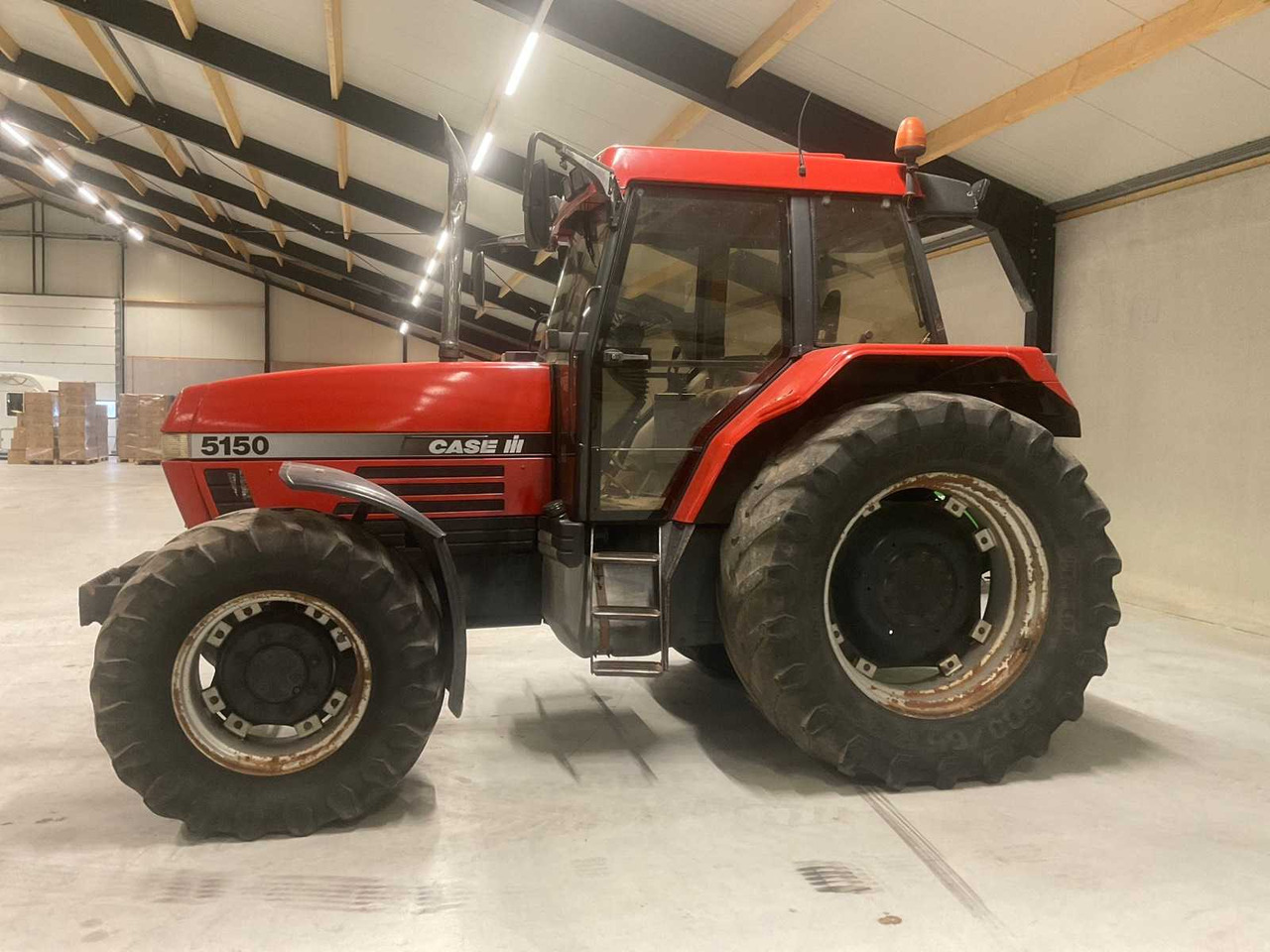 1995 CASE IH MAXXUM 5150 PLUS ALL-WHEEL DRIVE FARM TRACTOR - Traktor: das Bild 2 1995 CASE IH MAXXUM 5150 PLUS ALL-WHEEL DRIVE FARM TRACTOR - Traktor: das Bild 2