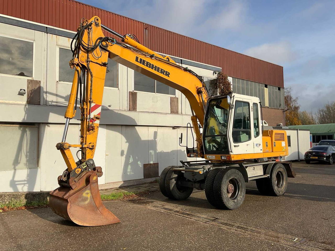 2001 LIEBHERR A 900 B LITRONIC WHEELED EXCAVATOR - Mobilbagger: das Bild 1 2001 LIEBHERR A 900 B LITRONIC WHEELED EXCAVATOR - Mobilbagger: das Bild 1