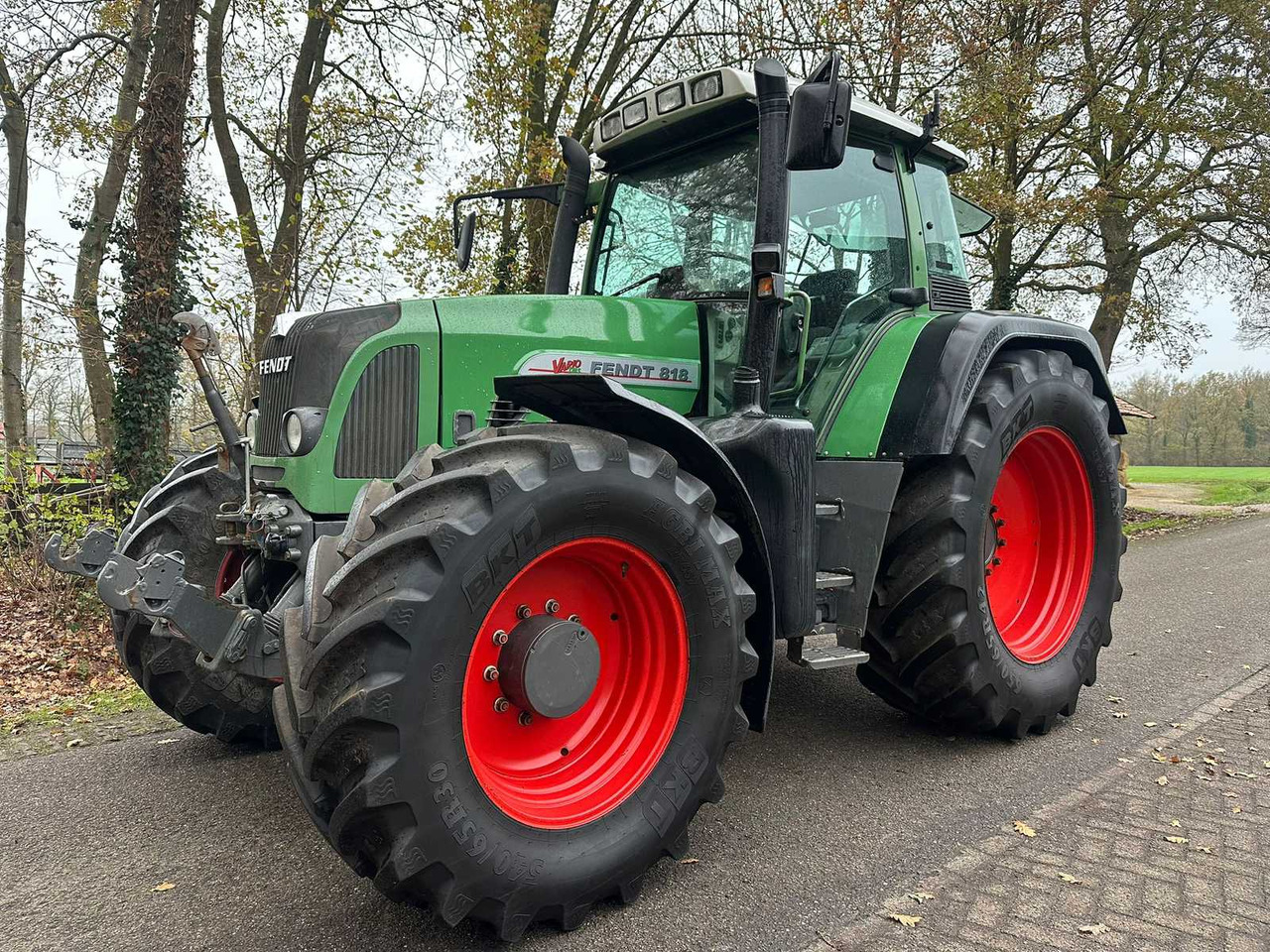 2006 FENDT 818 VARIO TMS ALL-WHEEL DRIVE FARM TRACTOR - Traktor: das Bild 1 2006 FENDT 818 VARIO TMS ALL-WHEEL DRIVE FARM TRACTOR - Traktor: das Bild 1