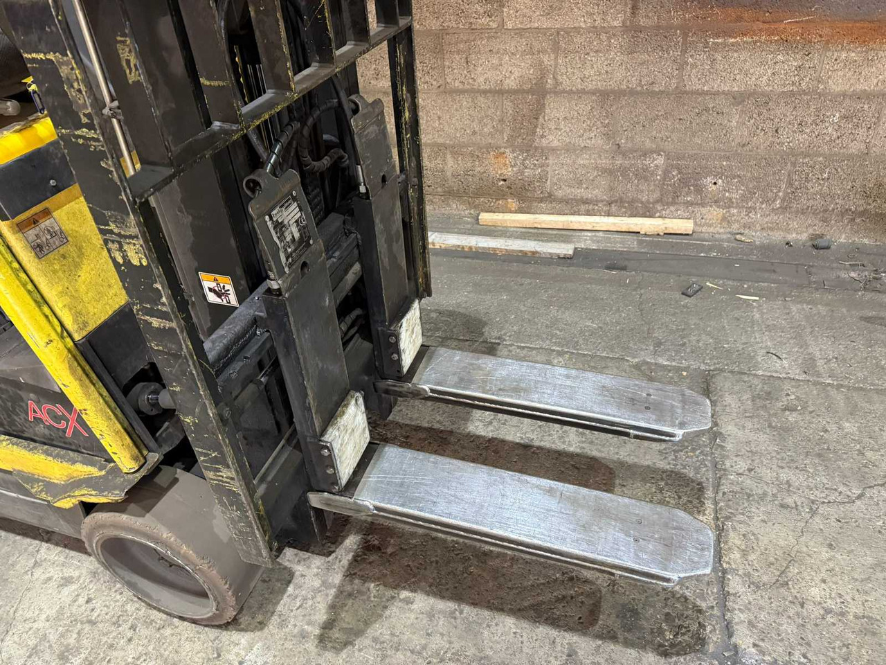 2008 HYSTER E2.00XMS FORKLIFT BATTERY 2024 (2000KG) - Gabelstapler: das Bild 4 2008 HYSTER E2.00XMS FORKLIFT BATTERY 2024 (2000KG) - Gabelstapler: das Bild 4