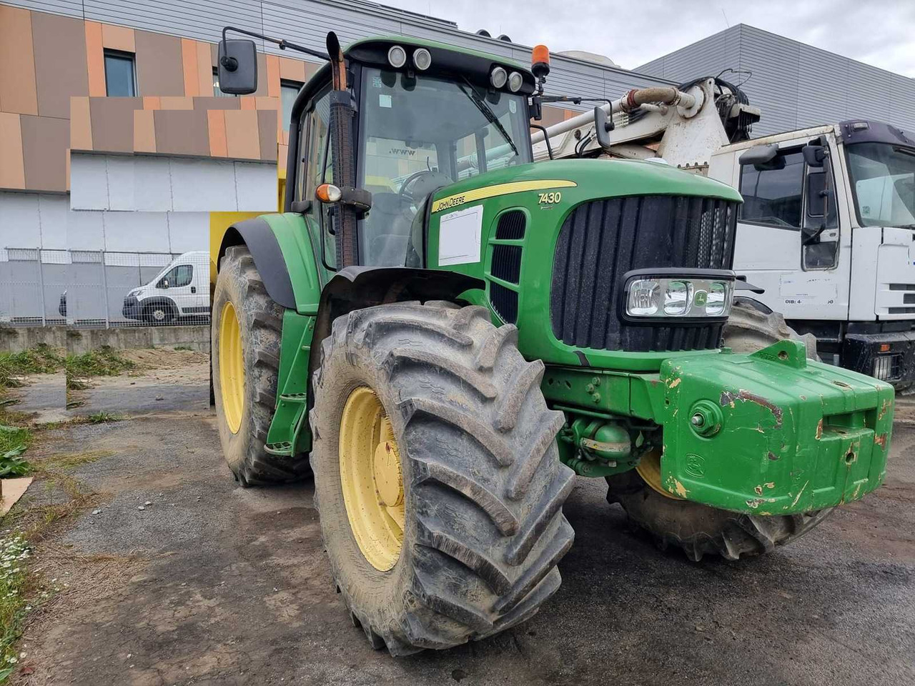 2009 -JOHN DEERE - 7430 MW2 CD44 - 4-WHEEL DRIVE TRACTOR - Traktor: das Bild 2 2009 -JOHN DEERE - 7430 MW2 CD44 - 4-WHEEL DRIVE TRACTOR - Traktor: das Bild 2