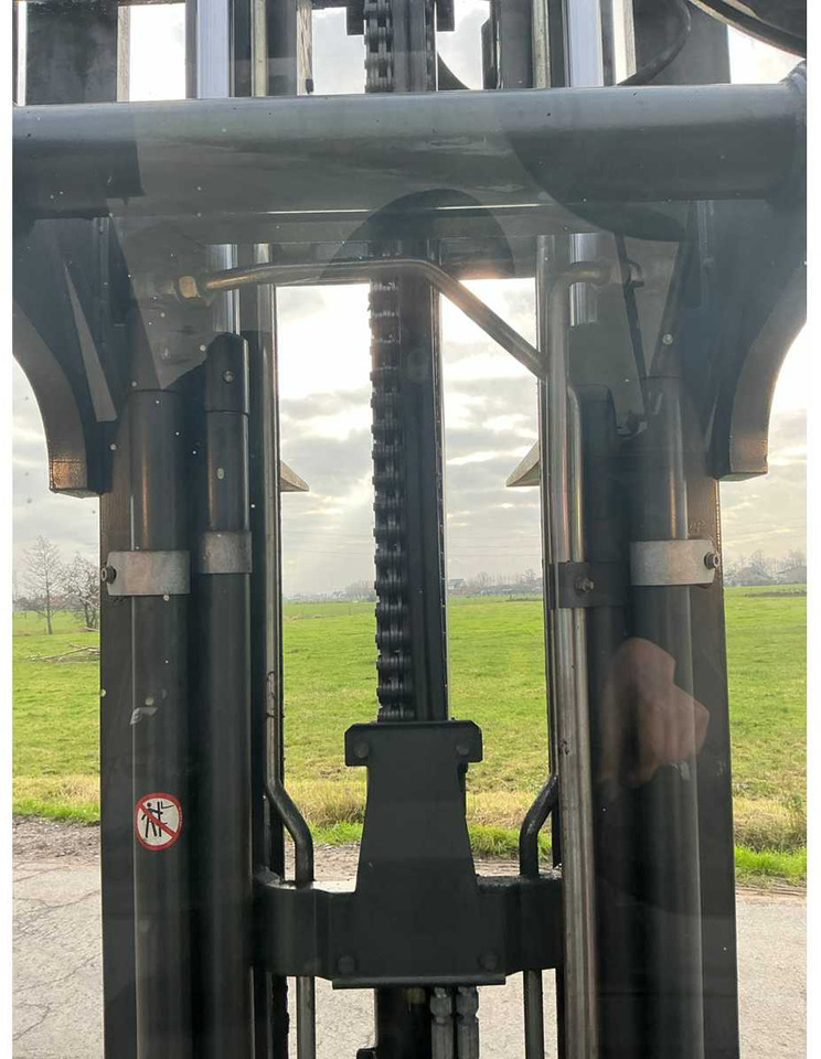 Gabelstapler 2012 LINDE H30T-01 FORKLIFT: das Bild 7 Gabelstapler 2012 LINDE H30T-01 FORKLIFT: das Bild 7