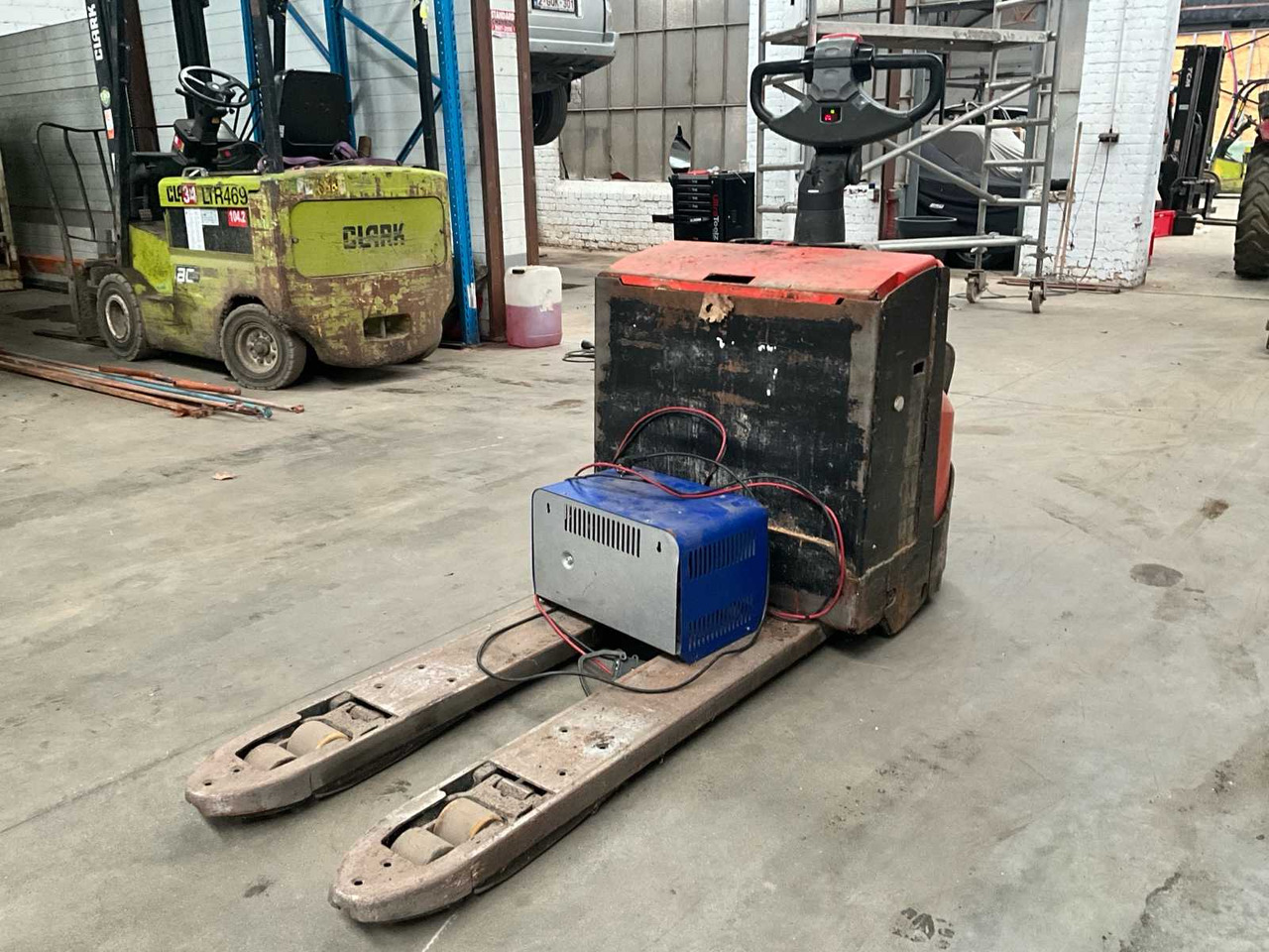 2013 BT LWE200 FORKLIFT - Gabelstapler: das Bild 5 2013 BT LWE200 FORKLIFT - Gabelstapler: das Bild 5