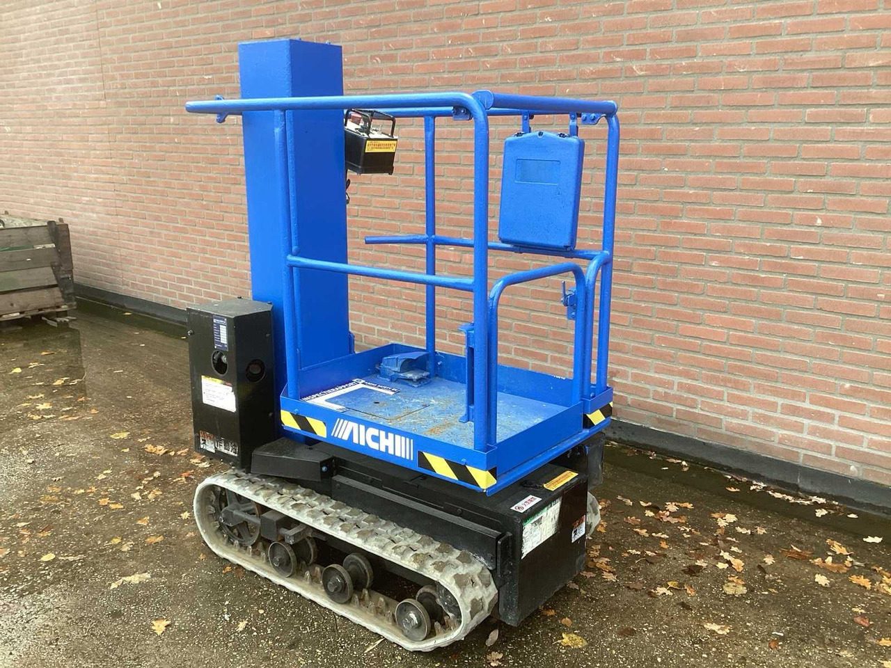 2014 AICHI RM 04 B CRAWLER BOOM LIFT - Arbeitsbühne: das Bild 4 2014 AICHI RM 04 B CRAWLER BOOM LIFT - Arbeitsbühne: das Bild 4