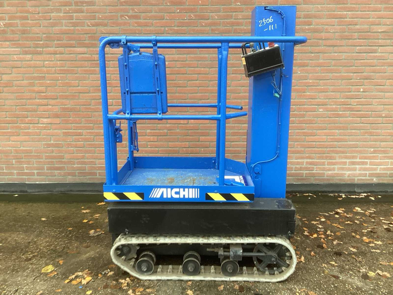 2014 AICHI RM 04 B CRAWLER BOOM LIFT - Arbeitsbühne: das Bild 2 2014 AICHI RM 04 B CRAWLER BOOM LIFT - Arbeitsbühne: das Bild 2