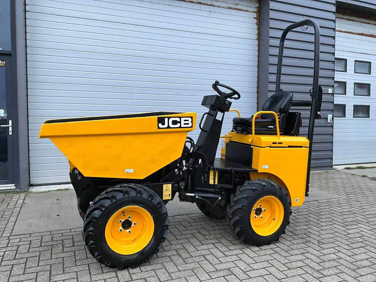 2015 JCB 1THT DUMPER - Mini-Kipper: das Bild 1 2015 JCB 1THT DUMPER - Mini-Kipper: das Bild 1