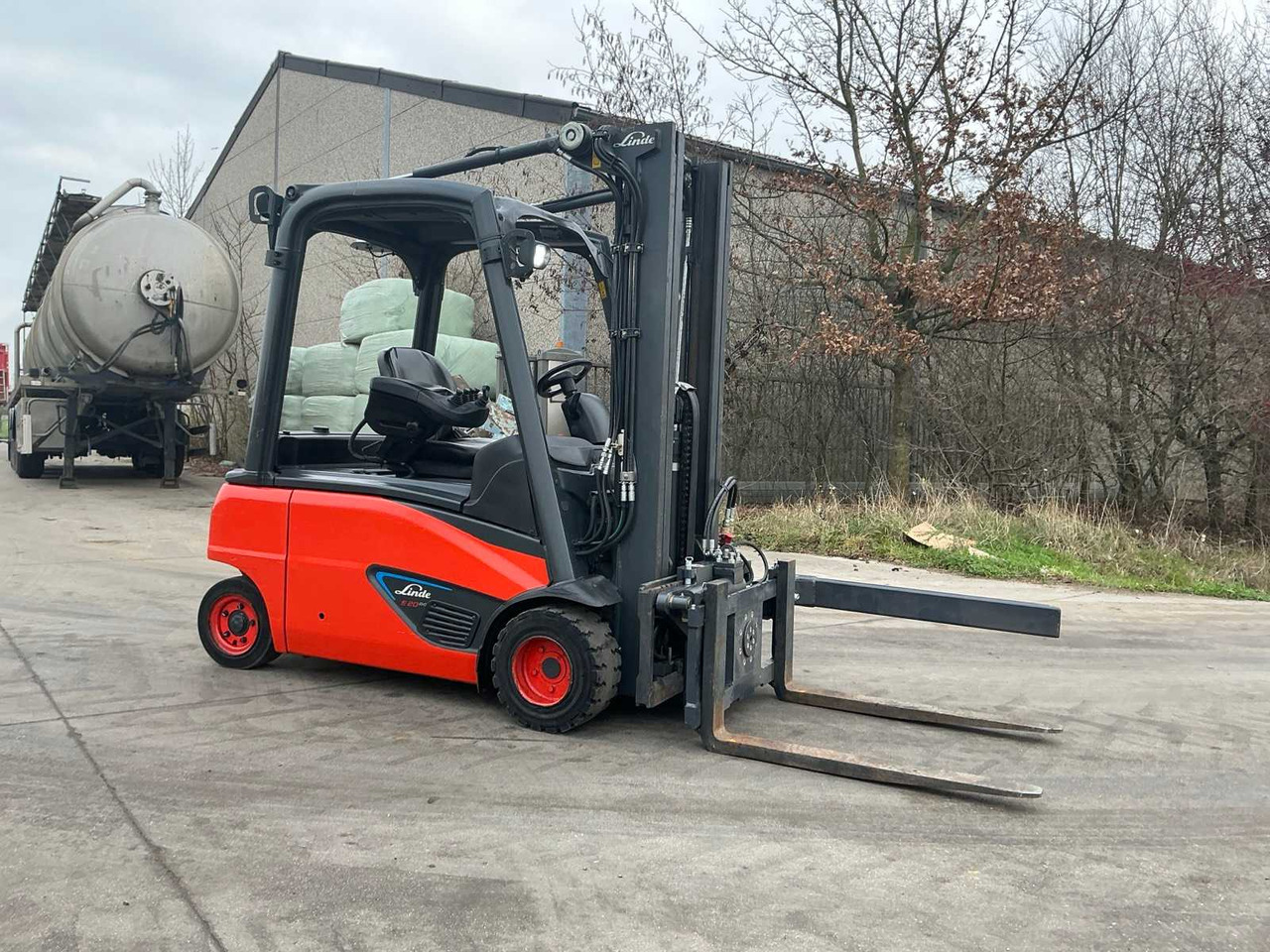 2017 LINDE E20PL-02 FORKLIFT - Gabelstapler: das Bild 1 2017 LINDE E20PL-02 FORKLIFT - Gabelstapler: das Bild 1