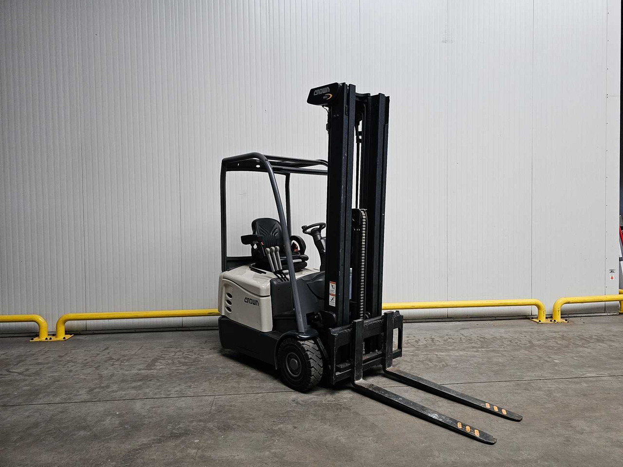 2018 CROWN SCT6010-1.3 FORKLIFT - Gabelstapler: das Bild 2 2018 CROWN SCT6010-1.3 FORKLIFT - Gabelstapler: das Bild 2