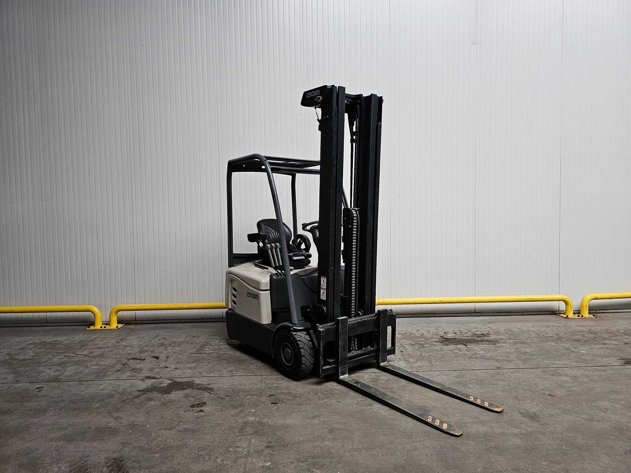 2018 CROWN SCT6010-1.3 FORKLIFT - Gabelstapler: das Bild 2 2018 CROWN SCT6010-1.3 FORKLIFT - Gabelstapler: das Bild 2