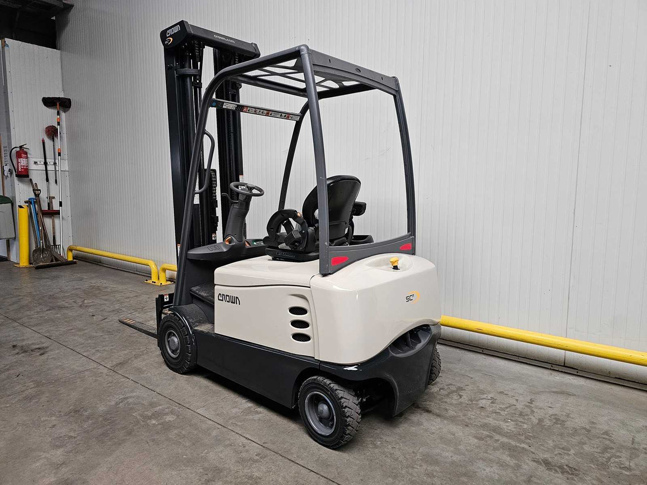 2018 CROWN SCT6040-1.6 FORKLIFT - Gabelstapler: das Bild 4 2018 CROWN SCT6040-1.6 FORKLIFT - Gabelstapler: das Bild 4