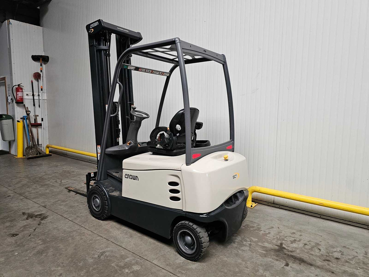 2018 CROWN SCT6040-1.6 FORKLIFT - Gabelstapler: das Bild 4 2018 CROWN SCT6040-1.6 FORKLIFT - Gabelstapler: das Bild 4