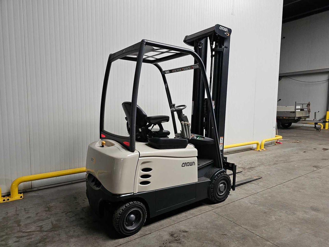 2018 CROWN SCT6040-1.6 FORKLIFT - Gabelstapler: das Bild 5 2018 CROWN SCT6040-1.6 FORKLIFT - Gabelstapler: das Bild 5