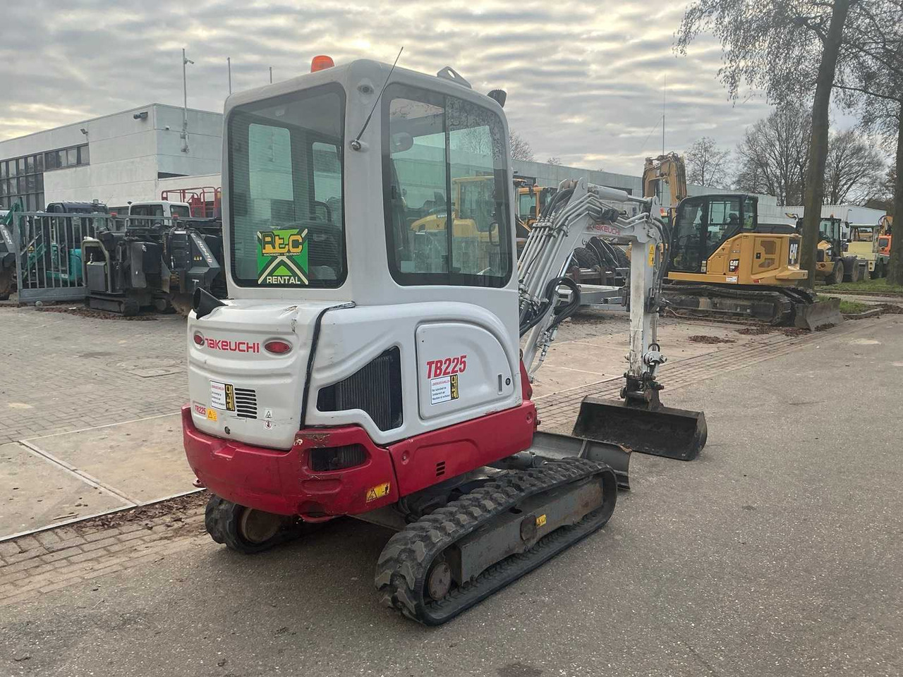2019 TAKEUCHI TB225 MINI EXCAVATOR - Minibagger: das Bild 2 2019 TAKEUCHI TB225 MINI EXCAVATOR - Minibagger: das Bild 2