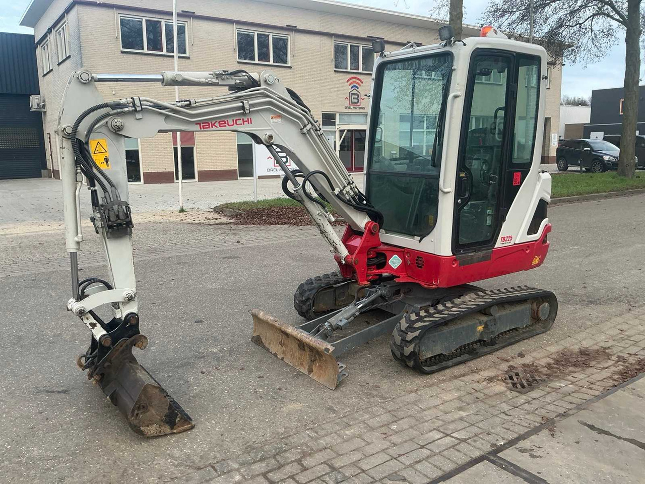2019 TAKEUCHI TB225 MINI EXCAVATOR - Minibagger: das Bild 4 2019 TAKEUCHI TB225 MINI EXCAVATOR - Minibagger: das Bild 4