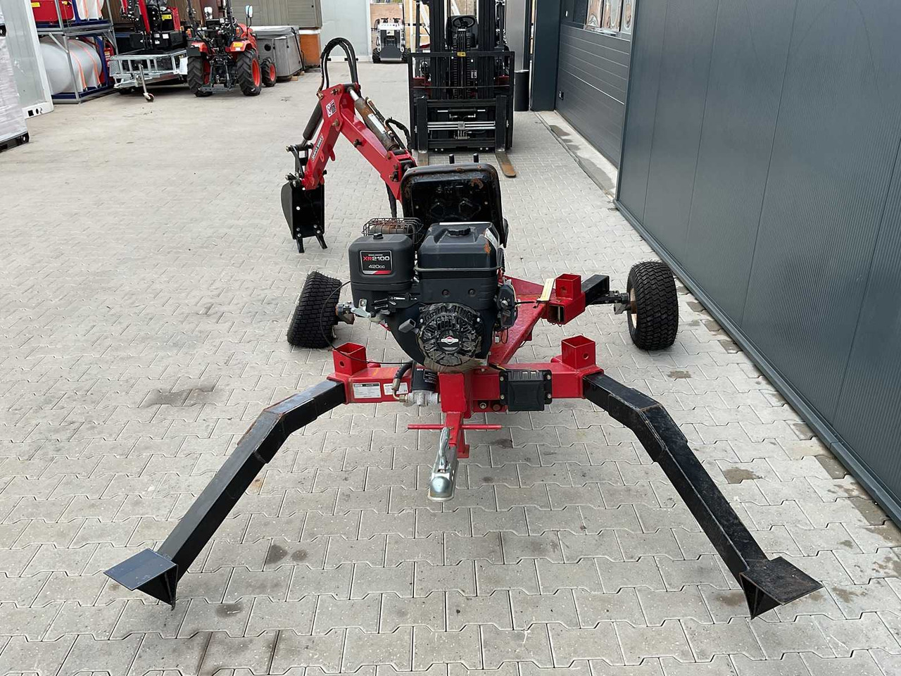 2021 EXCAVATOR WITH HITCH BACKHOE LOADER - Minibagger: das Bild 4 2021 EXCAVATOR WITH HITCH BACKHOE LOADER - Minibagger: das Bild 4