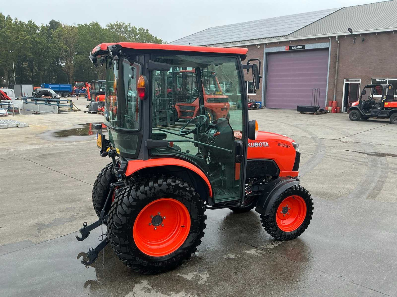 2022 KUBOTA B2261 FOUR WHEEL DRIVE FARM TRACTOR - Traktor: das Bild 4 2022 KUBOTA B2261 FOUR WHEEL DRIVE FARM TRACTOR - Traktor: das Bild 4