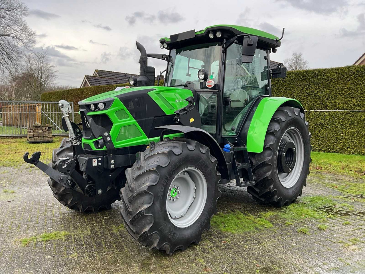 2023 DEUTZ-FAHR 6125 C TTV VARIO ALL-WHEEL DRIVE FARM TRACTOR - Traktor: das Bild 1 2023 DEUTZ-FAHR 6125 C TTV VARIO ALL-WHEEL DRIVE FARM TRACTOR - Traktor: das Bild 1