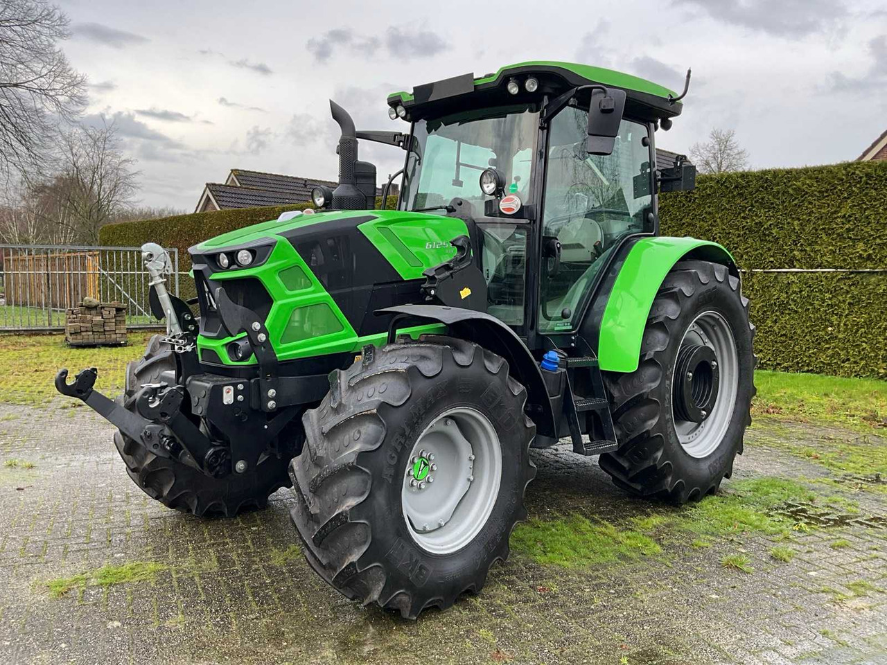 2023 DEUTZ-FAHR 6125 C TTV VARIO ALL-WHEEL DRIVE FARM TRACTOR - Traktor: das Bild 2 2023 DEUTZ-FAHR 6125 C TTV VARIO ALL-WHEEL DRIVE FARM TRACTOR - Traktor: das Bild 2